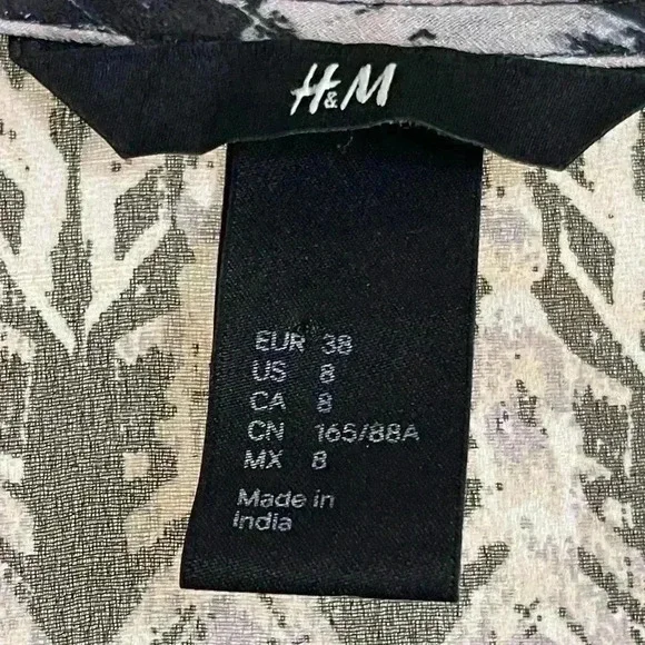 H&M blouse - Picture 2 of 3